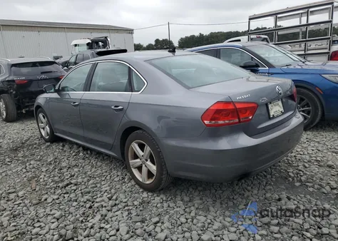 2014 Volkswagen Passat S z USA, uszkodzony, nr VIN 1VWAT7A34EC021336